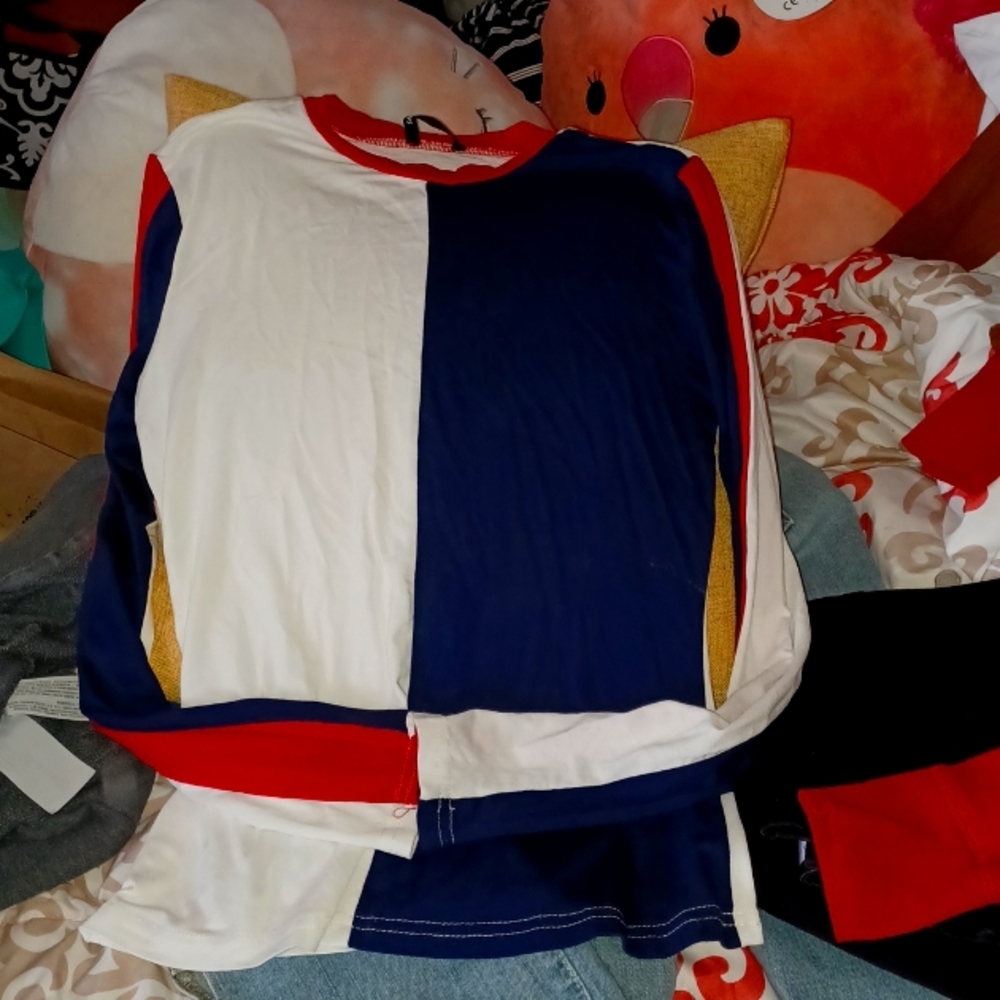 😀2/$12 New thin long sleeve - Picture 2 of 4